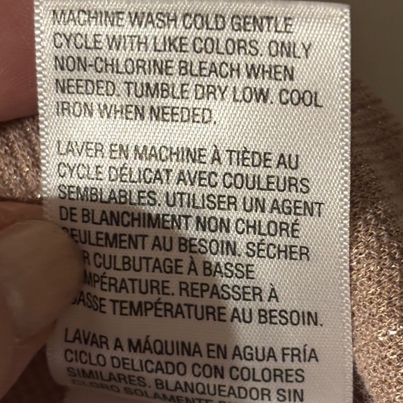 BAR III Elegant Shimmering Women's Top - Picture 4 of 5